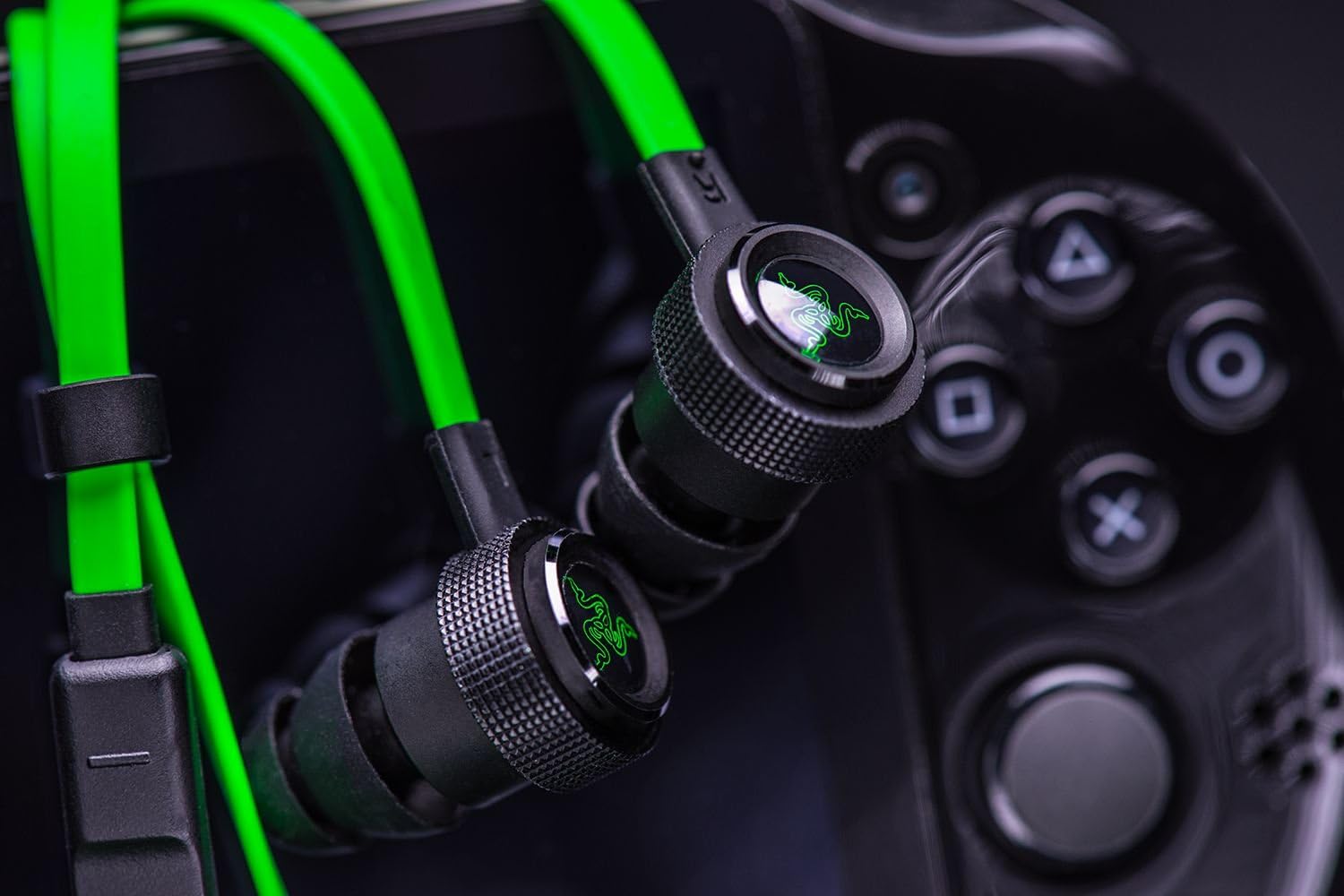 Razer Hammerhead Pro v2 Earbuds: Custom-Tuned Dual-Driver Technology - in-Line Mic & Volume Control - Aluminum Frame - 3.5mm Headphone Jack - Green - Image 11