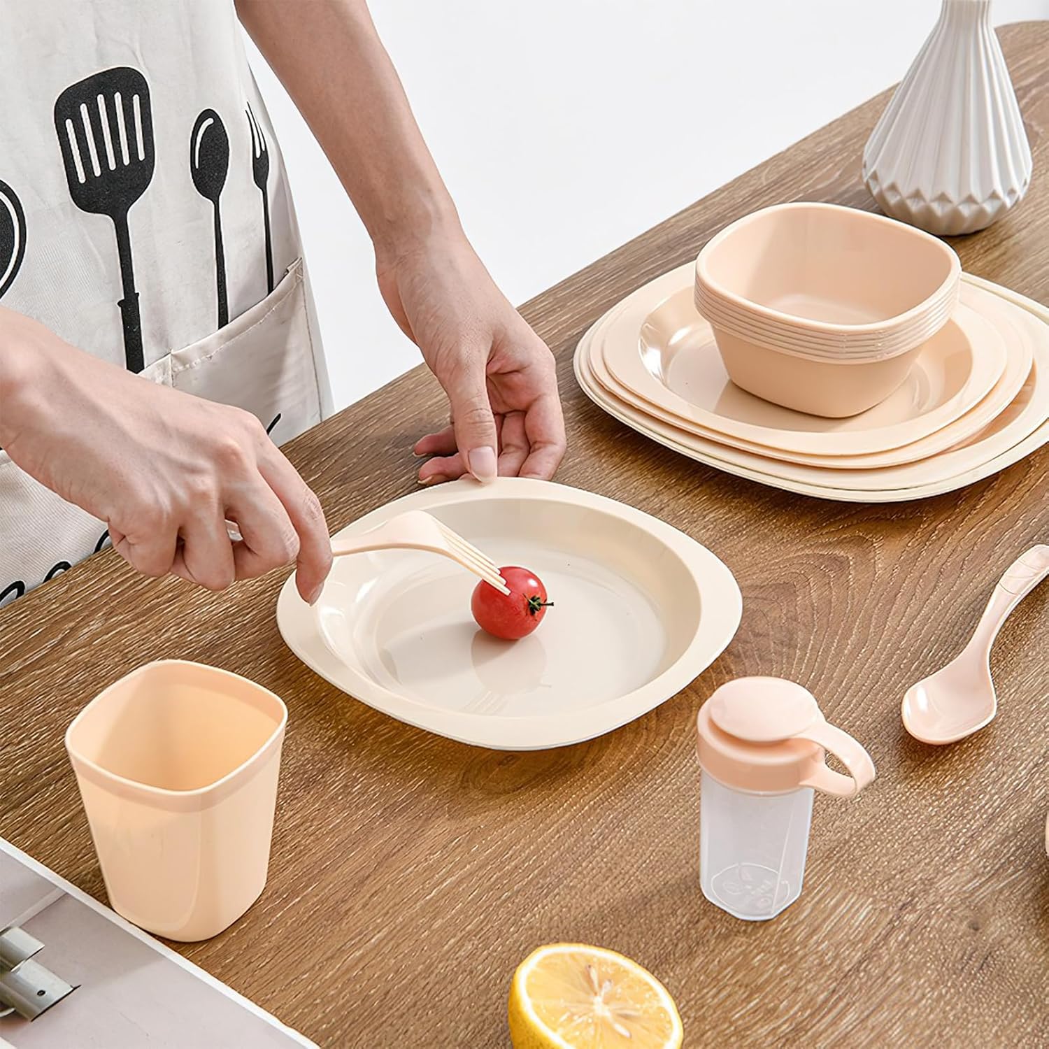 amokk 47 Pcs Plastic Cultery Sets for 6, Reusable Plates and Bowls Sets Portable Dinnerware Set for Pixcnic, Camping, Travel, Outdoor, Home Party - Image 6