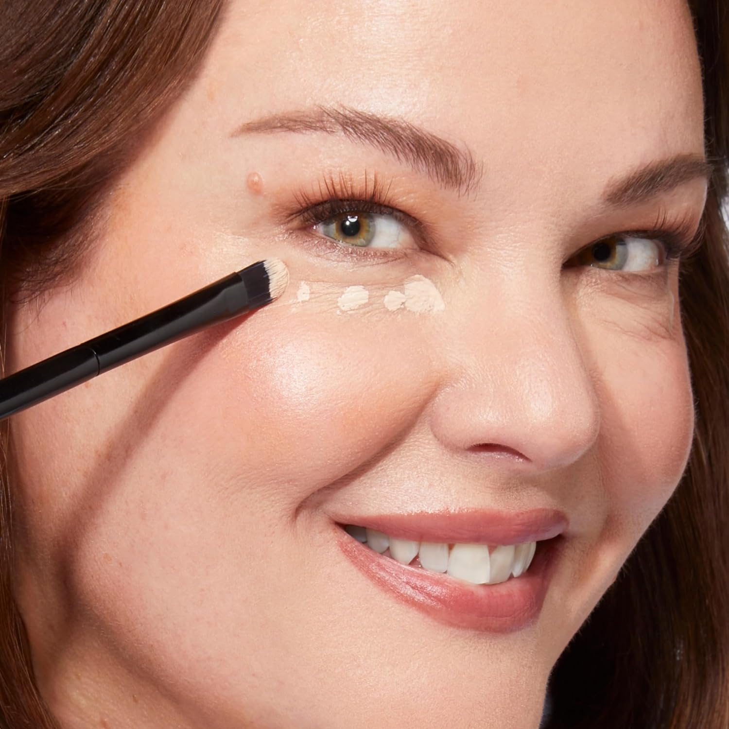 LAURA GELLER NEW YORK The Ideal Fix Concealer - Light - Buildable Medium to Full Coverage Liquid Concealer - Covers Under Eye Dark Circles & Blemishes - Long-Lasting - Image 5