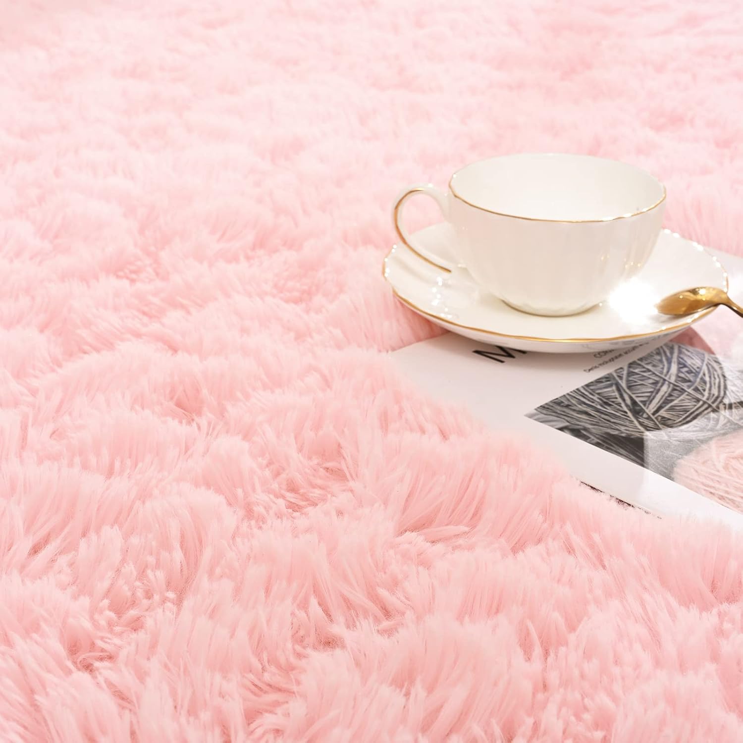 ISEAU 6x9 Area Rug for Living Room, Pink Rugs for Bedroom, Kitchen, Soft Shaggy Carpets, Fluffy and Machine Washable Mats, Under Bed, On Nursery Floors Mat, Boys, Girls Room Carpet Decor - Image 6