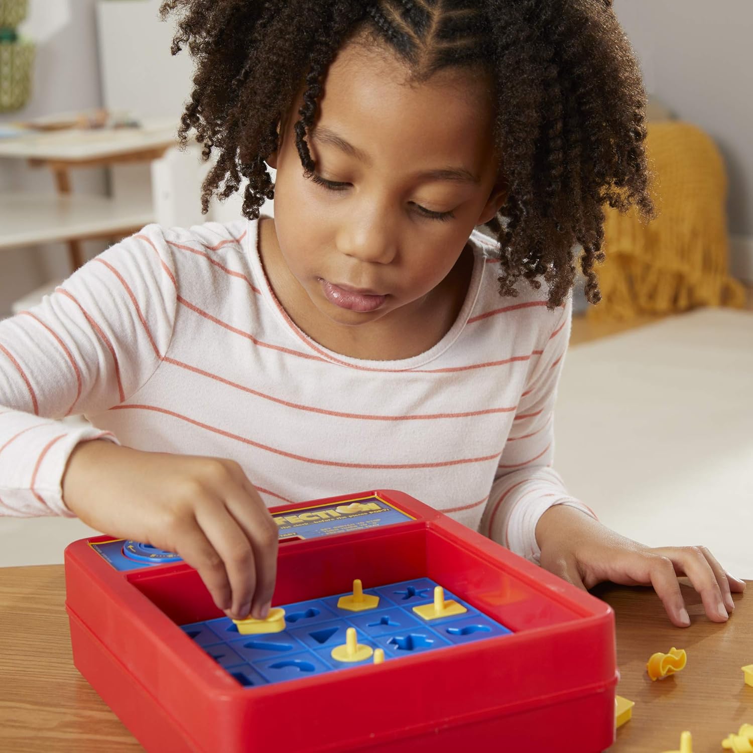 Hasbro Gaming Perfection Game for Preschoolers and Kids Ages 5 and Up, Popping Shapes and Pieces, Preschool Board Games for 1 or More Players - Image 14